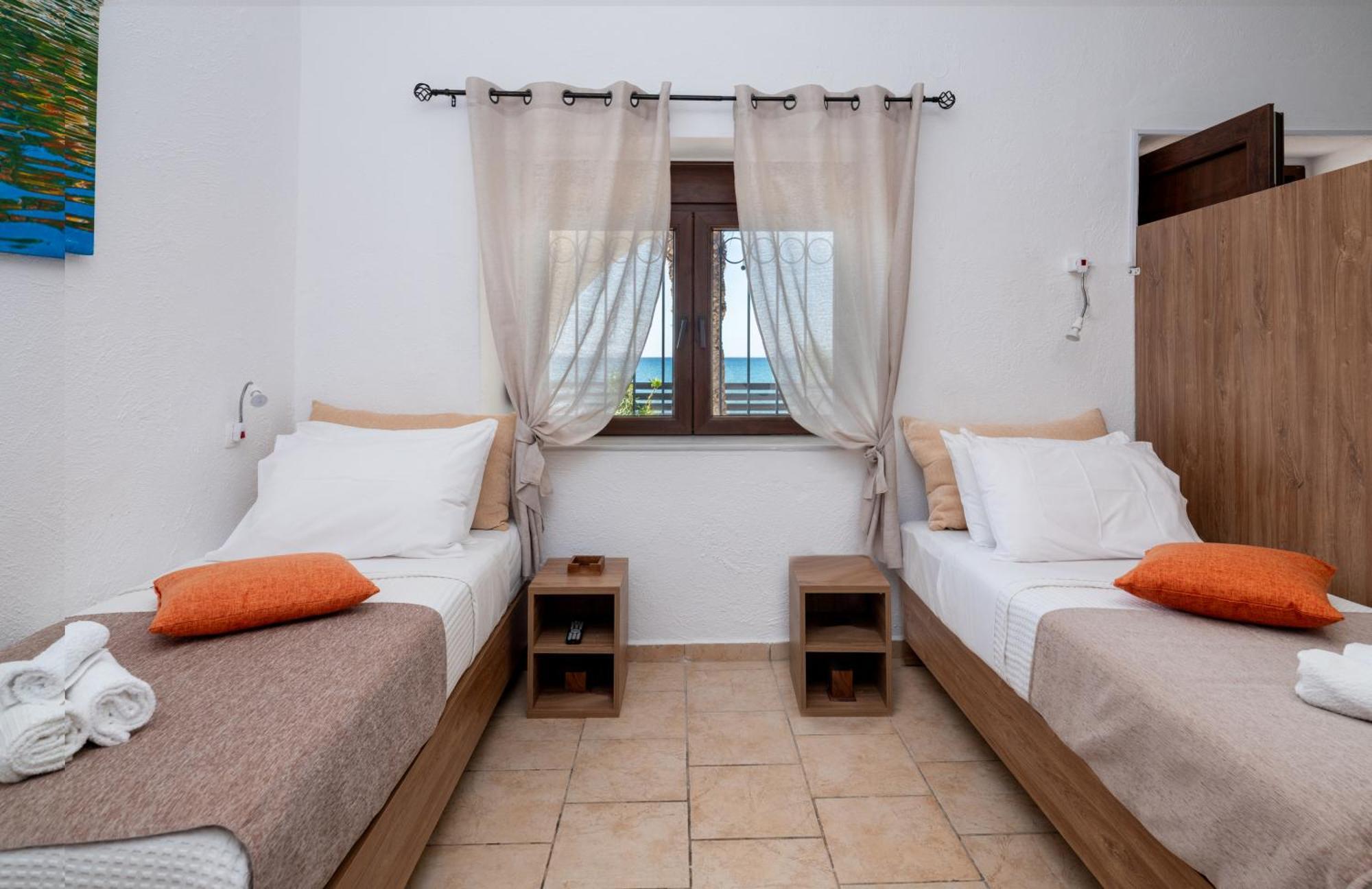 Atalanti Seaside Junior Suites ケラトカンボス エクステリア 写真