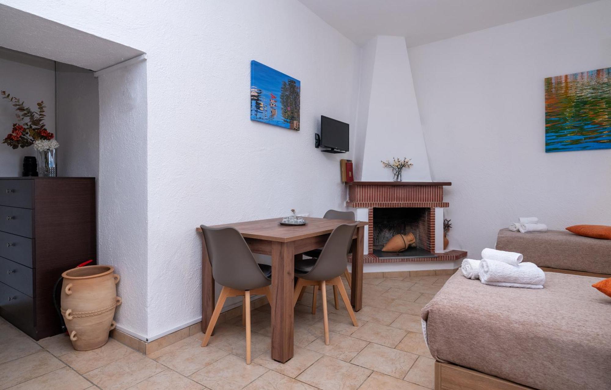 Atalanti Seaside Junior Suites ケラトカンボス エクステリア 写真